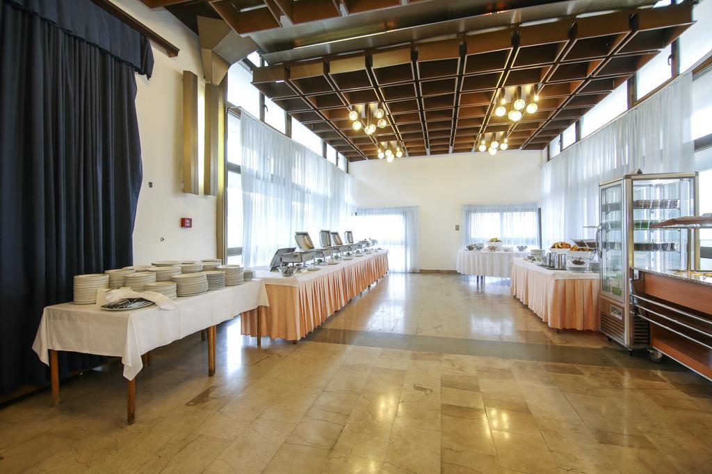 Hotel Zagreb Split Bagian luar foto