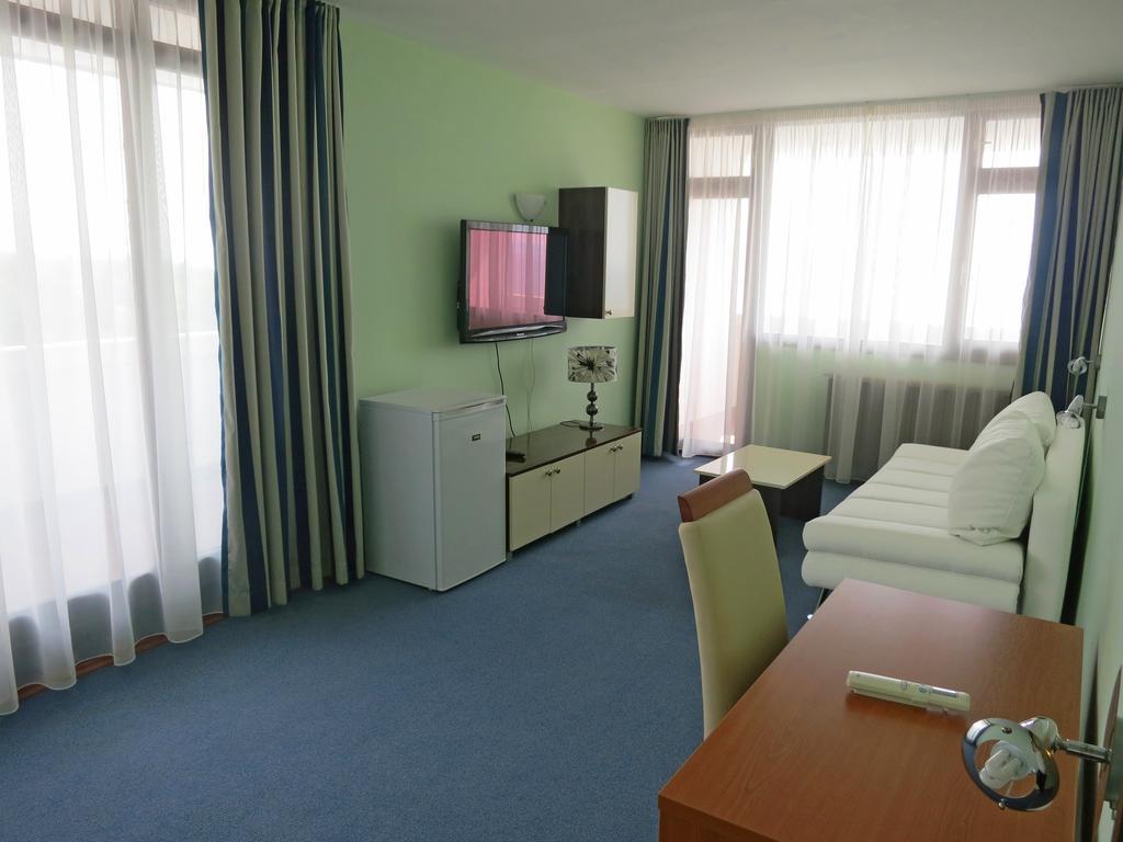 Hotel Zagreb Split Bagian luar foto