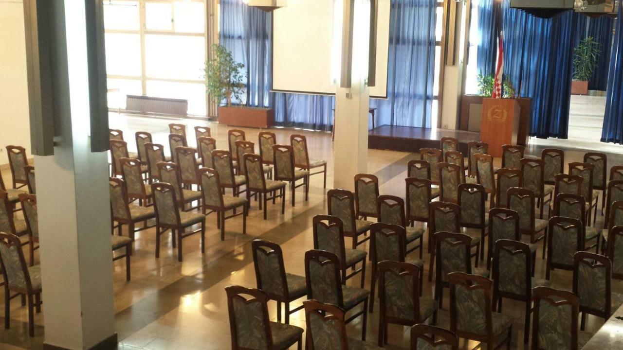 Hotel Zagreb Split Bagian luar foto